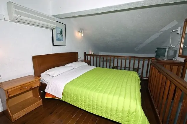 Traditional Dubleks, Havuz Manzaralı