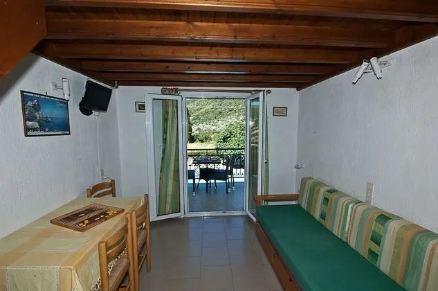 Traditional Dubleks, Havuz Manzaralı