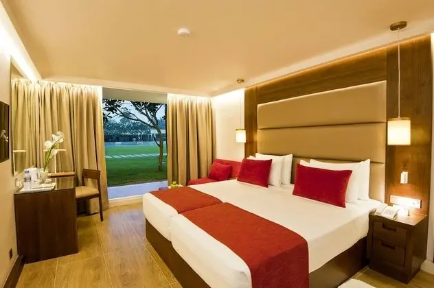 Deluxe Tek Büyük veya İki Ayrı Yataklı Oda, Balkon (20% off on Spa)