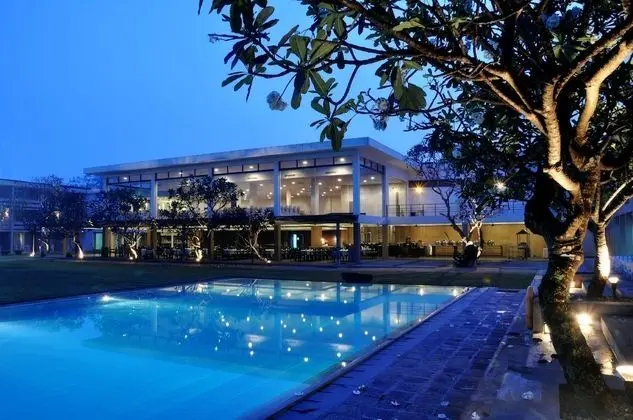 Deluxe Tek Büyük veya İki Ayrı Yataklı Oda, Havuz Manzaralı (20% off on Spa)
