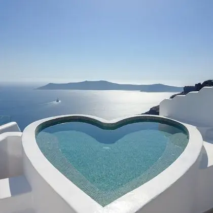 Heart Plunge Pool Suite