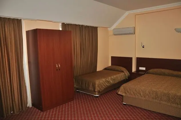 Family Dört Kişilik Oda