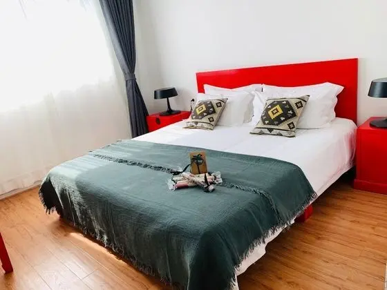 Deluxe Tek Büyük Yataklı Oda