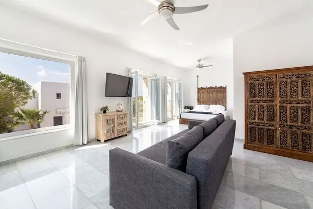 Villa, Havuz Kenarı