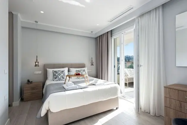 Luxury Tek Büyük veya İki Ayrı Yataklı Oda