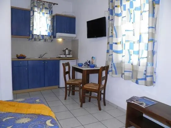Stüdyo, Zemin Kat