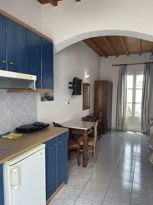 Üç Kişilik Oda, Deniz Manzaralı