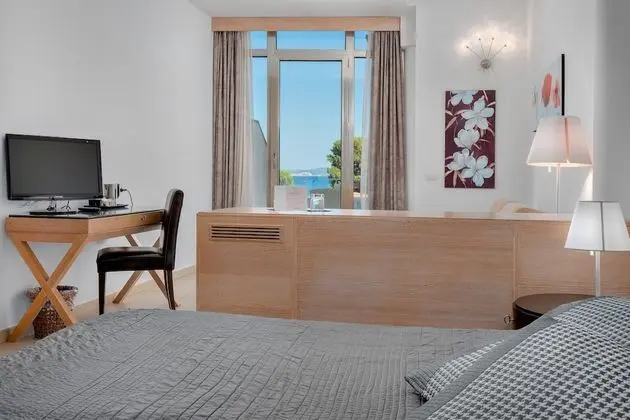 Comfort Tek Büyük Yataklı Oda, Deniz Manzaralı (Garden Fitness & SPA)