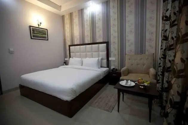 Deluxe Tek Büyük Yataklı Oda
