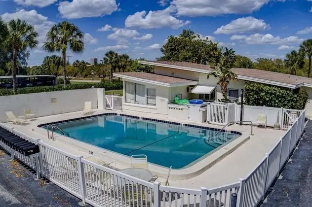 Daire (Pelican Gardens Villa)