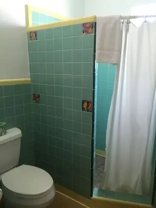 Kır Evi, 2 Büyük (Queen) Boy Yatak, Küçük Mutfak