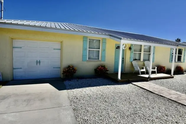 Ev (Pelican Landing)