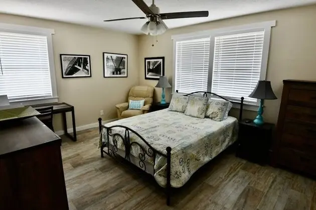 Ev (Pelican Landing)