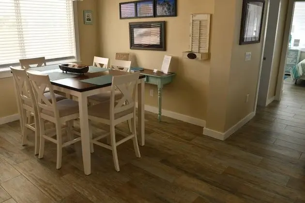 Ev (Pelican Landing)