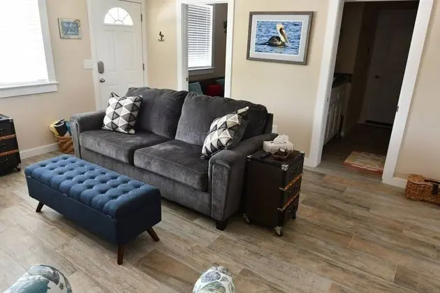 Ev (Pelican Landing)