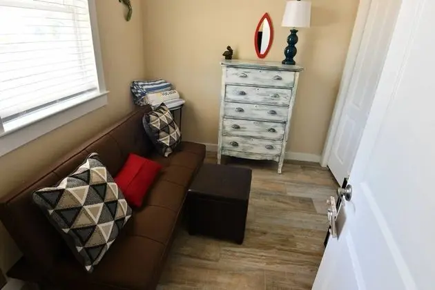 Ev (Pelican Landing)