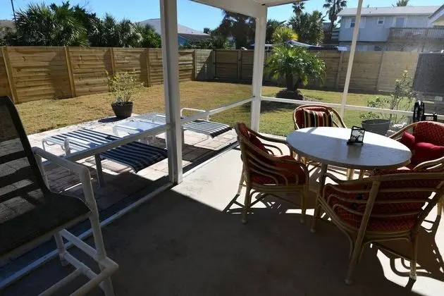 Ev (Pelican Landing)