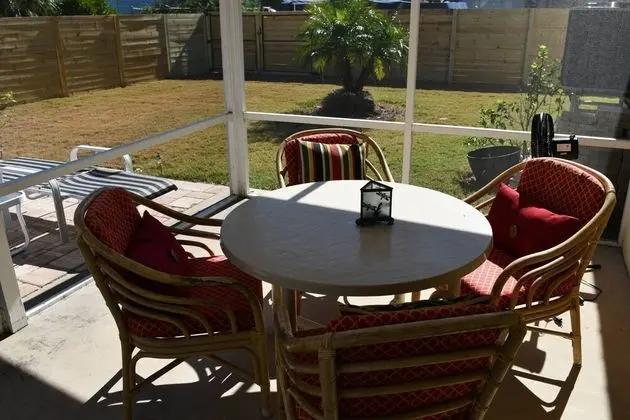 Ev (Pelican Landing)