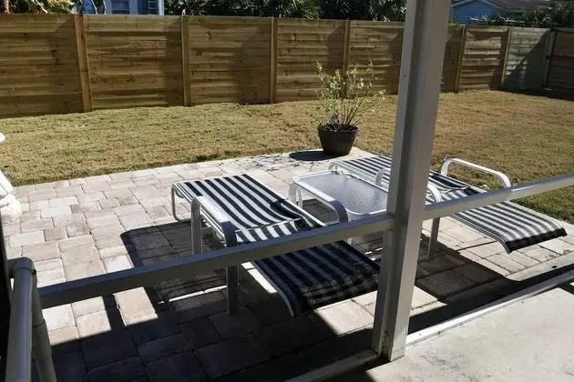 Ev (Pelican Landing)