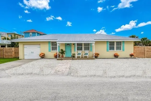 Ev (Pelican Landing)