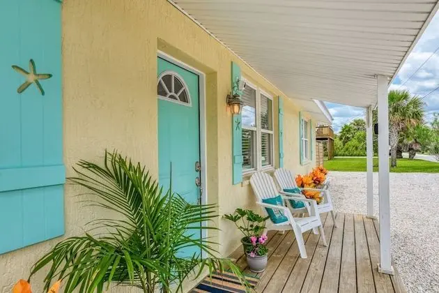 Ev (Pelican Landing)