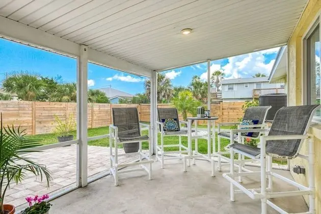 Ev (Pelican Landing)