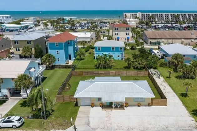 Ev (Pelican Landing)