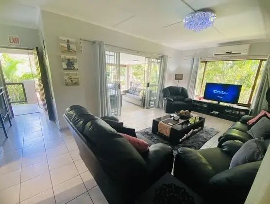 Deluxe Ev, 3 Yatak Odası, Bahçe Manzaralı, Havuz Kenarı