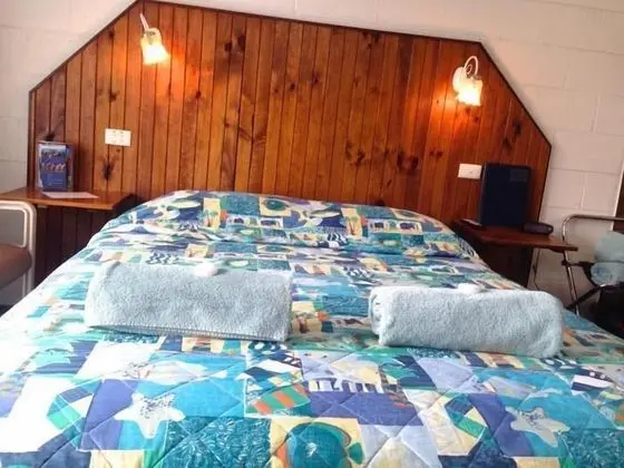 Standard Oda, 1 Yatak Odası, Sigara İçilmez, Buzdolabı ve Mikrodalga (Queen Spa Room)