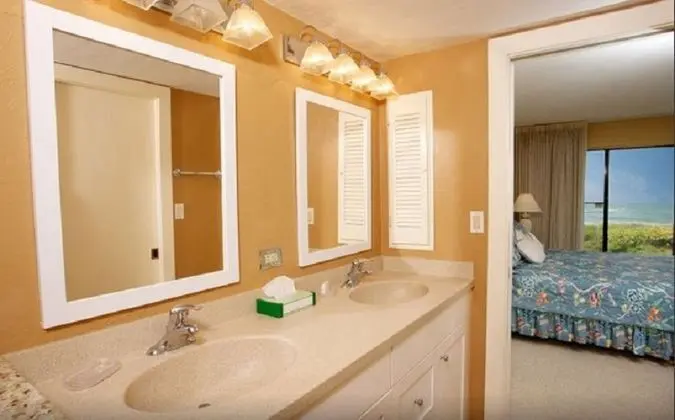 Suit Two Bedrooms