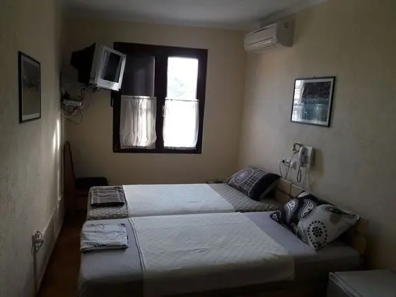Basic İki Ayrı Yataklı Oda, 1 Yatak Odası, Sigara İçilmez, Avlu Manzaralı