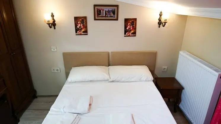 Economy Çatı Katı Süiti (Penthouse)