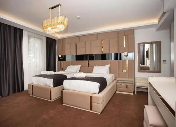https://images.odamax.com/img/1024x768/odamax/image/upload/Pelit_Park_Hotel_202511092133417_370022642.jpg