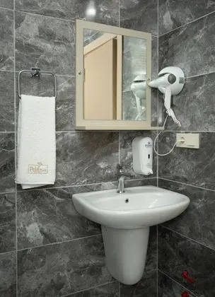 https://images.odamax.com/img/1024x768/odamax/image/upload/Pelit_Park_Hotel_202512031450578_FRMN7465.JPG