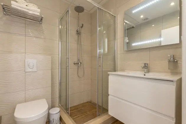 Deluxe Double Room-202