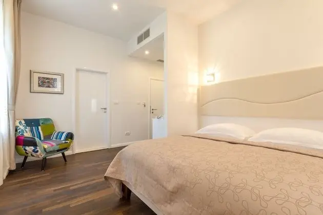 Deluxe Double Room, City View-204