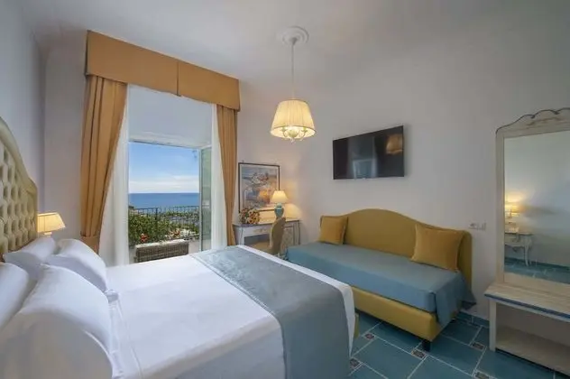 Deluxe Tek Büyük Yataklı Oda, Deniz Manzaralı