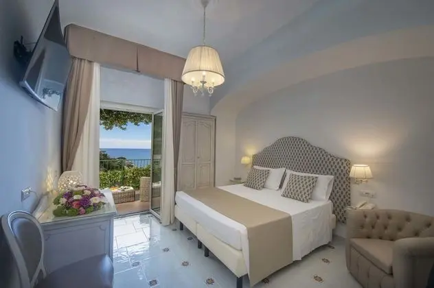 Deluxe Tek Büyük Yataklı Oda, Deniz Manzaralı