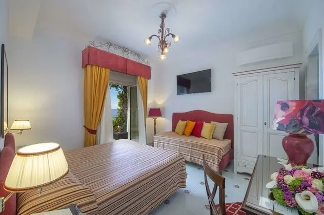 Deluxe Tek Büyük Yataklı Oda, Deniz Manzaralı