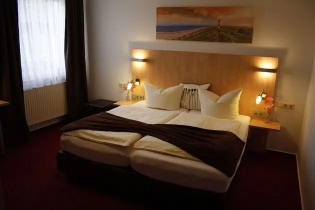 Business Tek Büyük Yataklı Oda