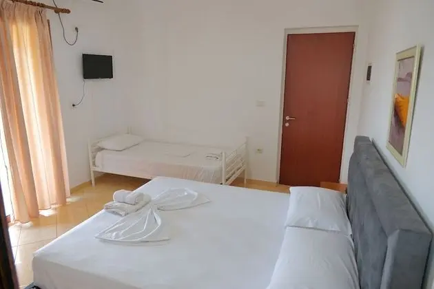 Üç Kişilik Oda, Balkon