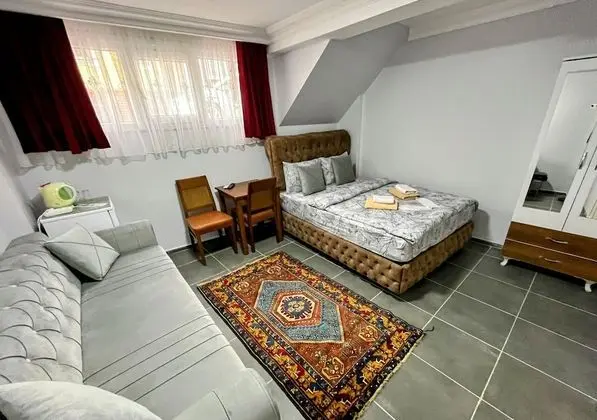 Economy Üç Kişilik Oda