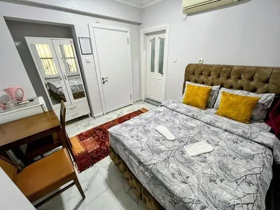 Tek Büyük Yataklı Oda