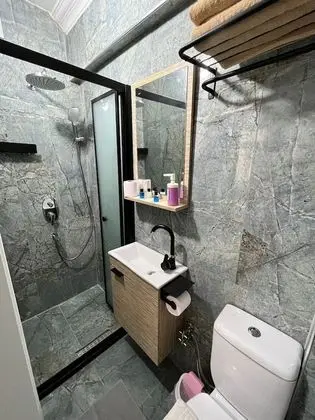 Tek Büyük Yataklı Oda