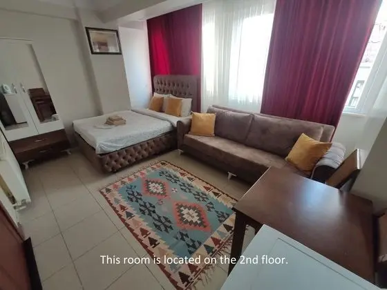 Üç Kişilik Oda