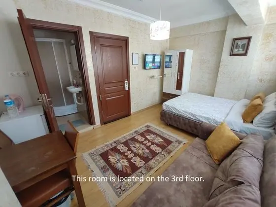 Üç Kişilik Oda