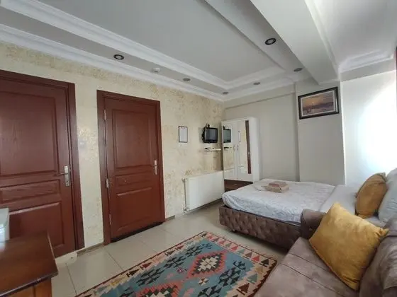 Üç Kişilik Oda