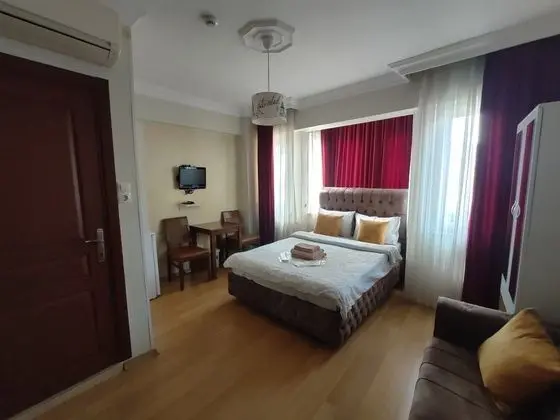 Üç Kişilik Oda