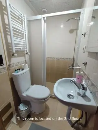 Üç Kişilik Oda