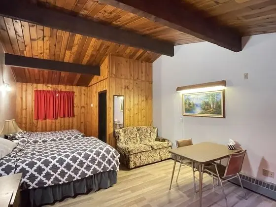 Oda, 2 Çift Kişilik Yatak, Sigara İçilmez